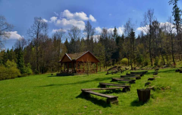 Ježečkův palouček - Přístřešek Ježník