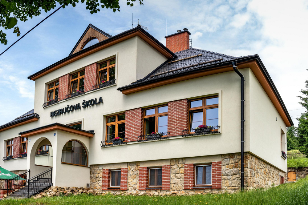 Bývalá Bezručova škola