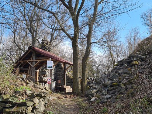 2025*Zřícenina hradu Křečov Podbořanský Rohozec, Česko