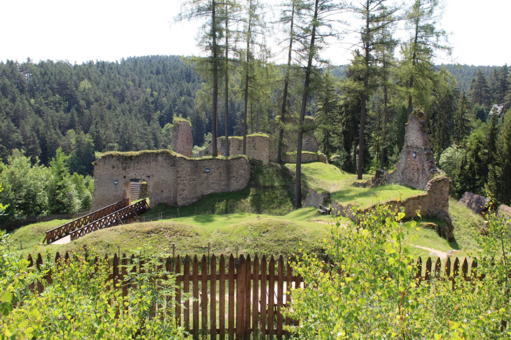 Pořešín - zřícenina hradu