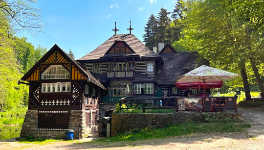 Turistická chata Peklo (Bartoňova útulna)