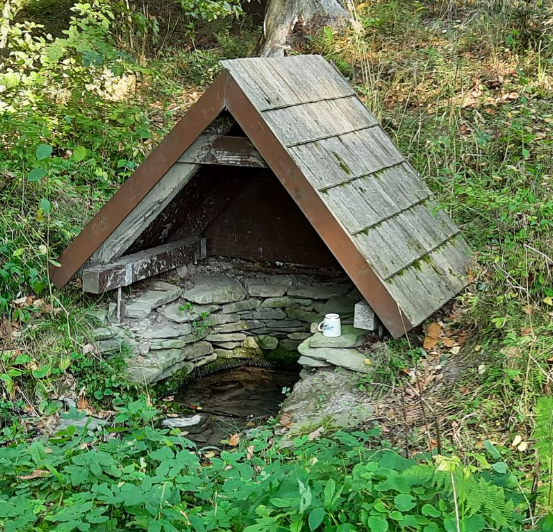 Studánka Žilkova  - Pocheň
