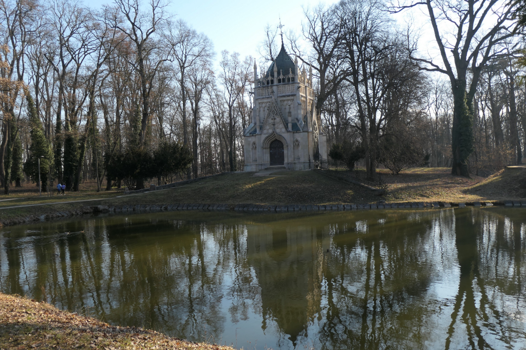 Trebišov - mauzóleum Andrásiovcov