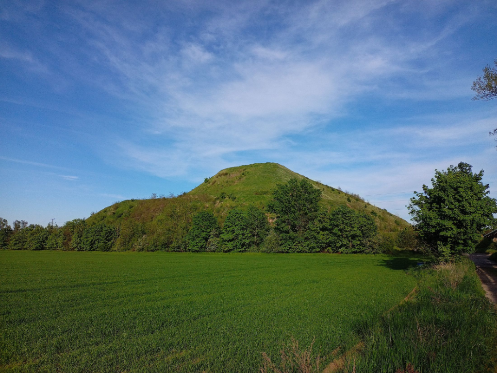 Strachovská halda