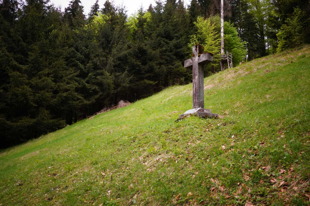 Slavíč - Kříž