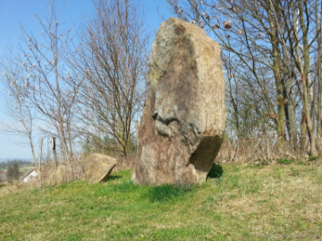 Menhir na Mandlově kopci